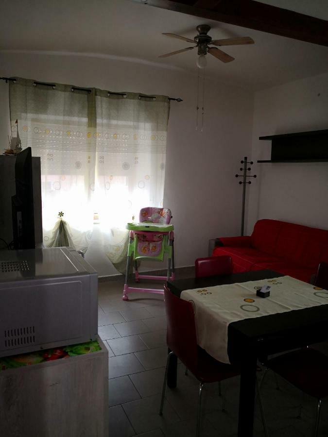 A Casa Di Rossano E Rossella Apartment Карбония Екстериор снимка